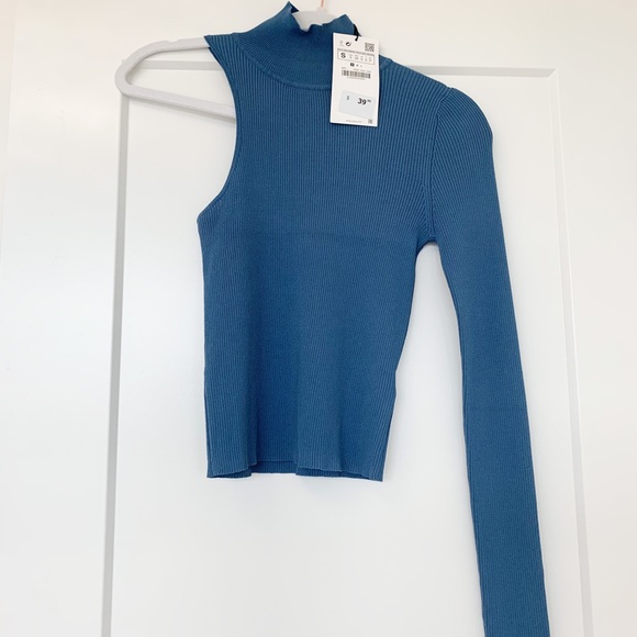 Zara Tops - Zara one shoulder lone sleeve top